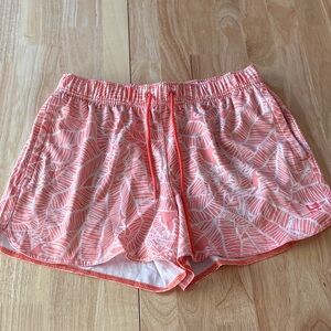 Huk Women's Coral Patterned Athletic Shorts